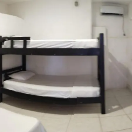 Hostal Playa Tranquila *