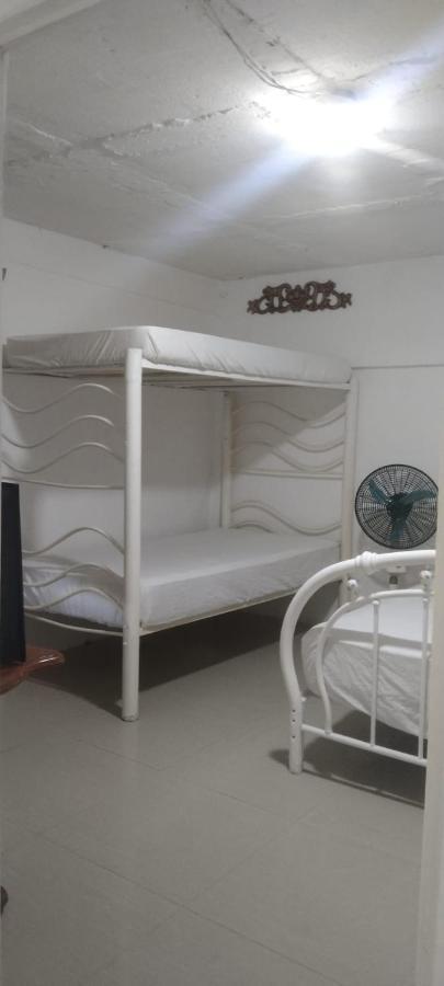 Hostal Playa Tranquila *